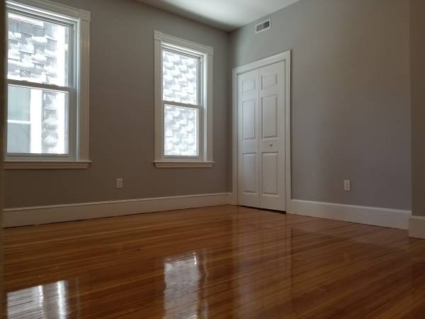 1 bed, 1 bath apartment for rent at 13 Spalding St Unit 1, Jamaica Plain — photo 12 of 24