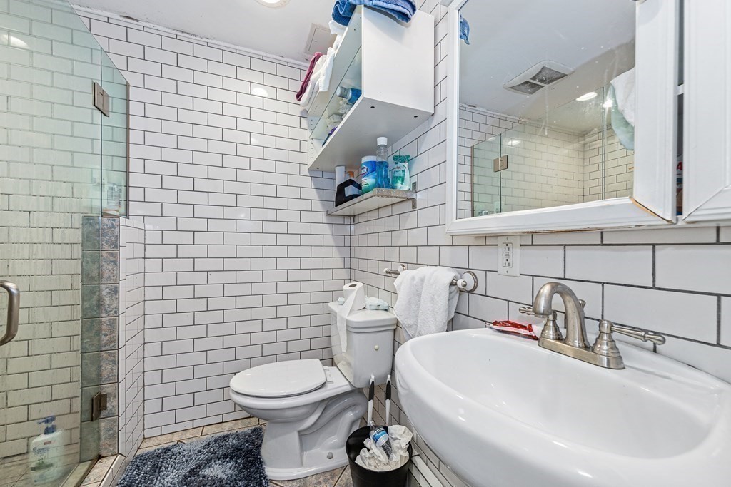 3 bed, 1 bath apartment for rent at 1566 Tremont St Unit 3, Mission Hill — photo 13 of 22