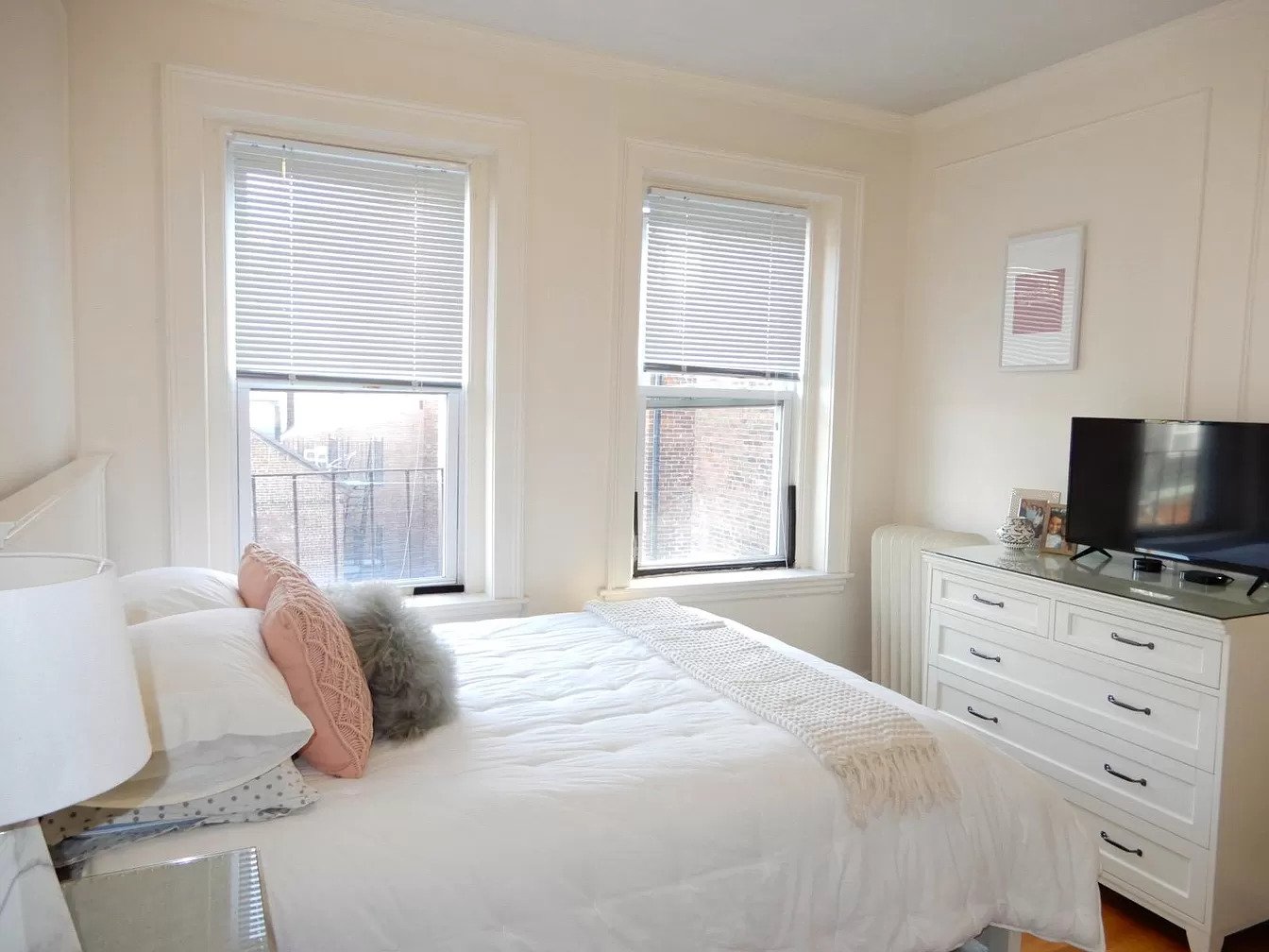 1 bed, 1 bath apartment for rent at 87 W Cedar St Unit 4C, Beacon Hill — photo 9 of 16