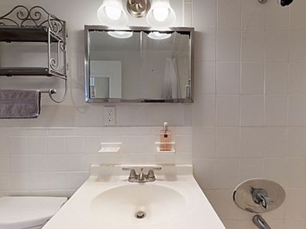Studio bed, 1 bath apartment for rent at 205 Kent St Unit 45, Coolidge Corner — photo 13 of 15