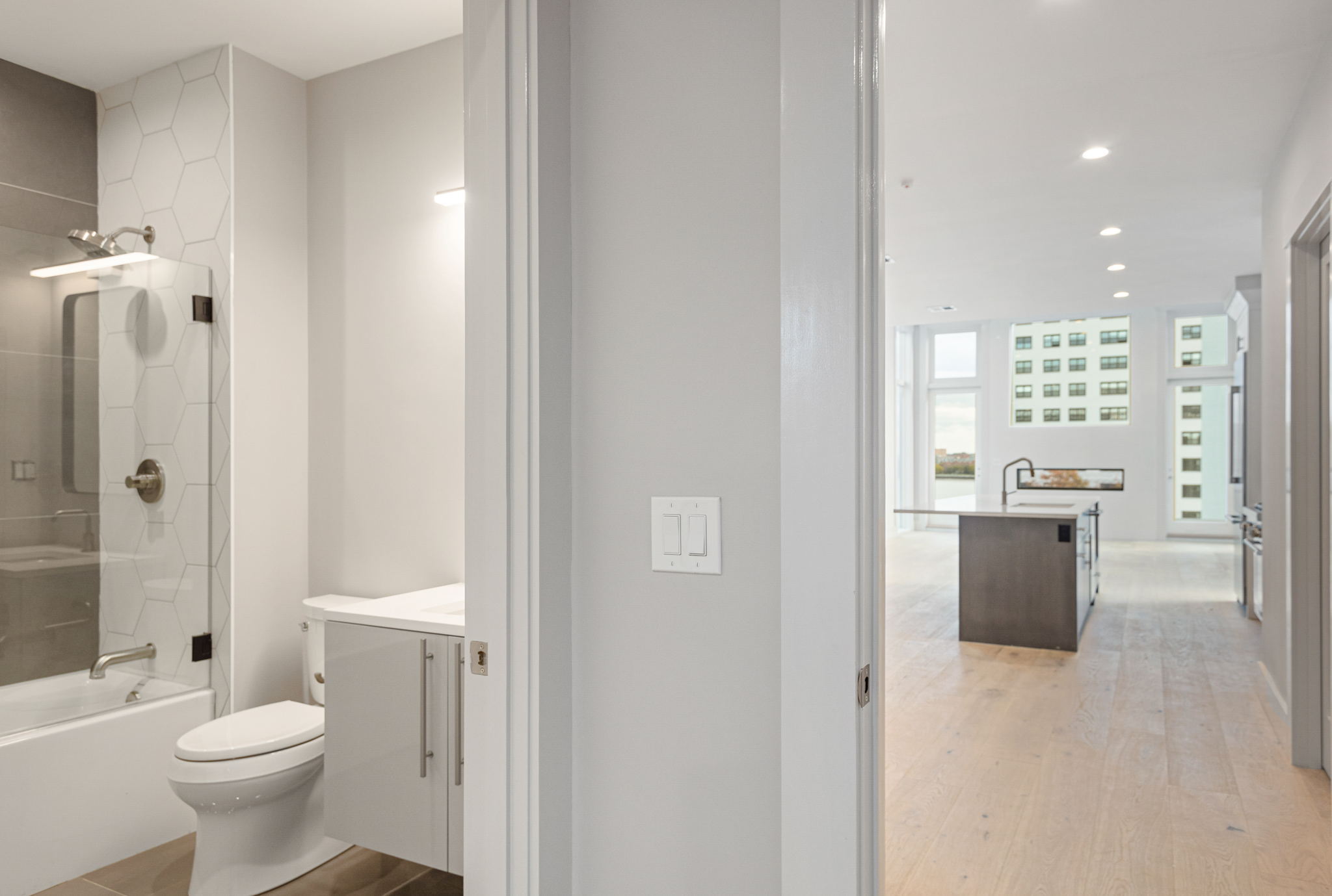 3 bed, 3.5 bath apartment for rent at 409 E 7th St Unit Penthouse, South Boston — photo 32 of 39
