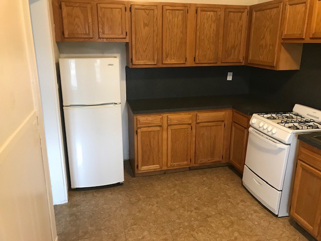 2 bed, 1 bath apartment for rent at 130 Englewood Ave Unit 5., Brighton — photo 3 of 3