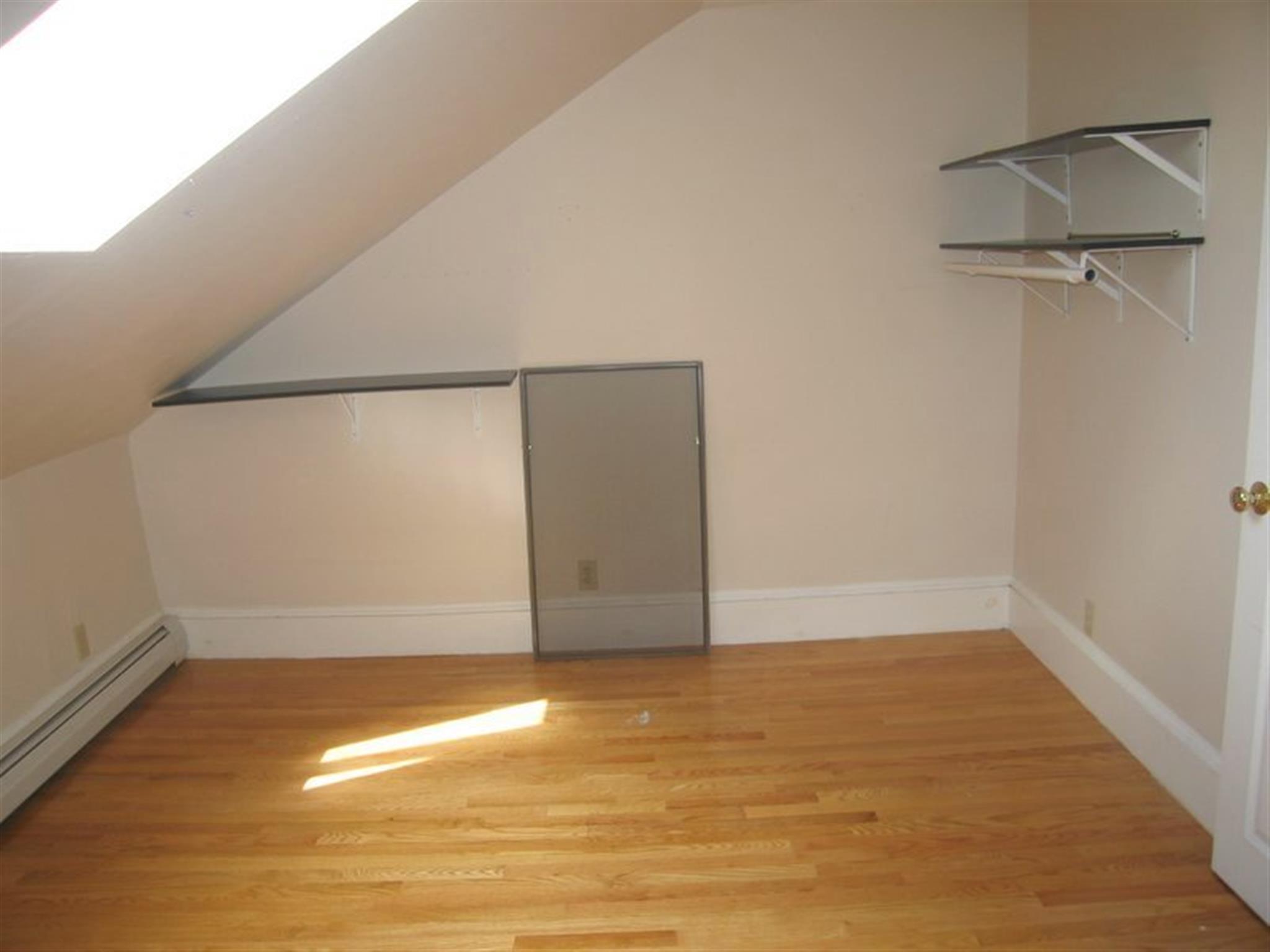 3.5 bed, 1 bath apartment for rent at 107 Brookline St Unit 2, Cambridgeport — photo 9 of 20