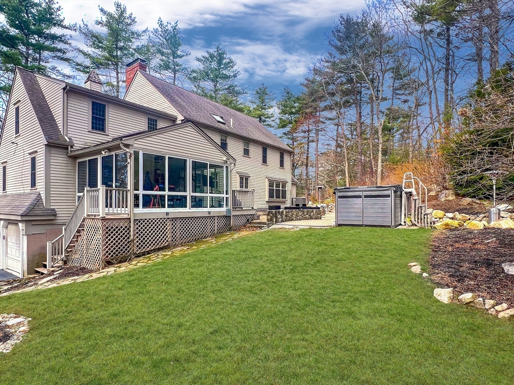 170 Saddle Hill Rd, Hopkinton