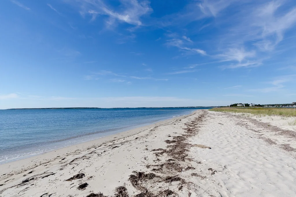 26 Mattakiset Rd, Antassawamock