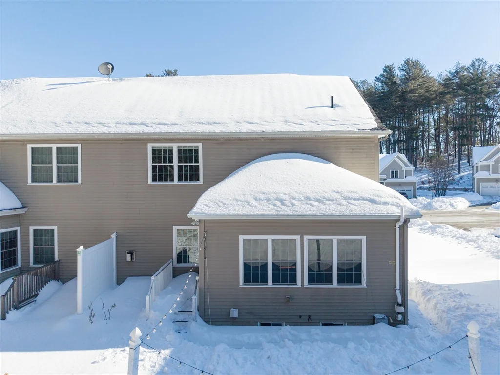 4 Cyrus Way, Northborough