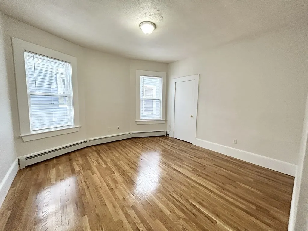 11 Elder St, Boston