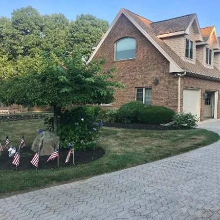 124 Gardiner Rd, Quincy