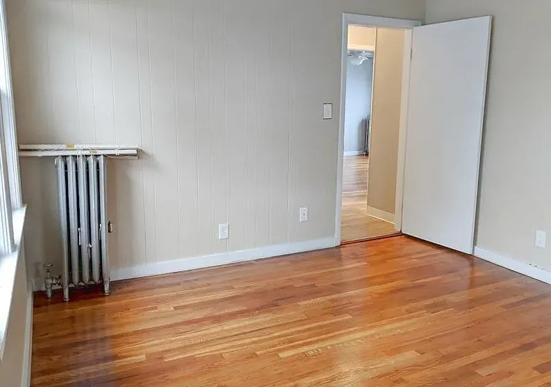 58 Buzzell Ln, South Medford