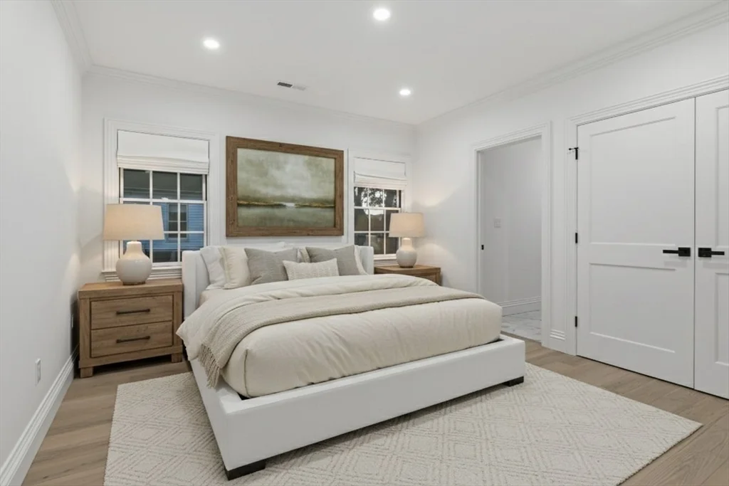 959 Chestnut St, Newton