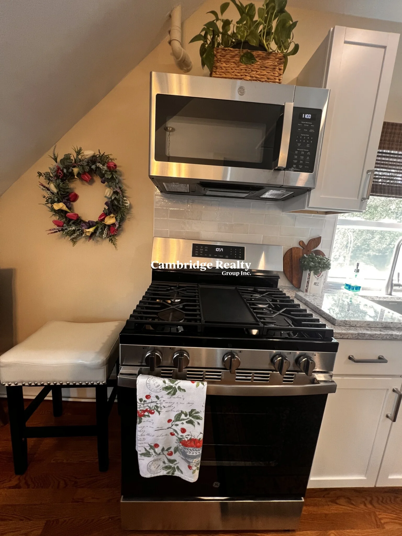 626-628 Washington St, Wellesley