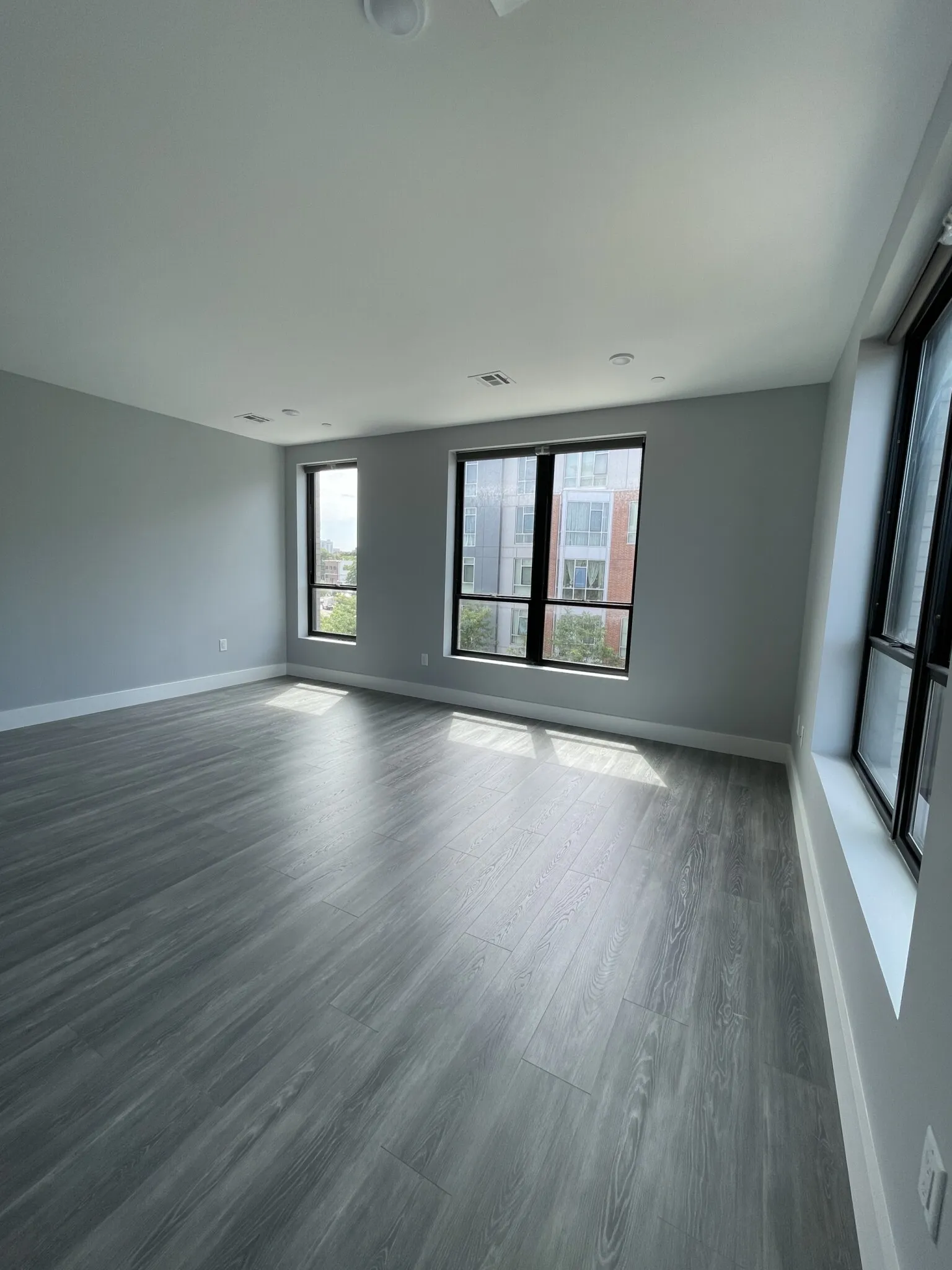 365 Western Ave, Brighton