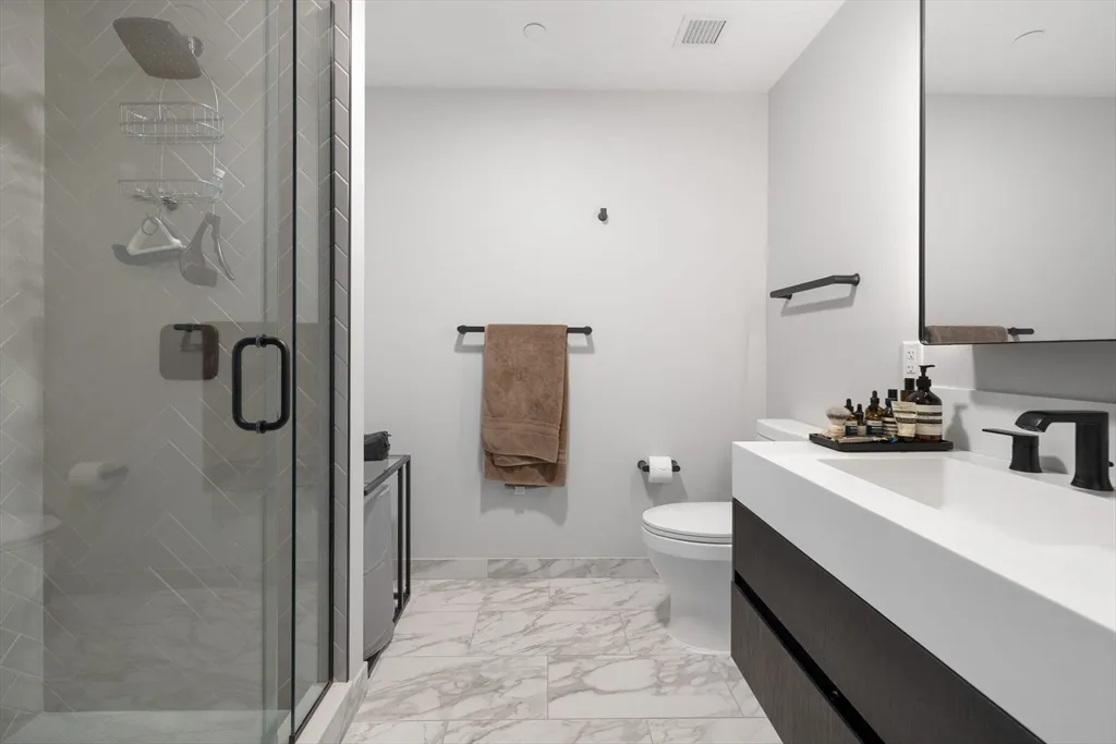 55 Lagrange St, Downtown