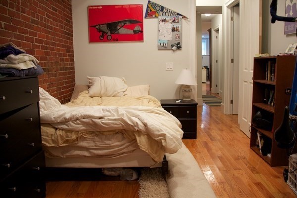 1089 Beacon St, Longwood