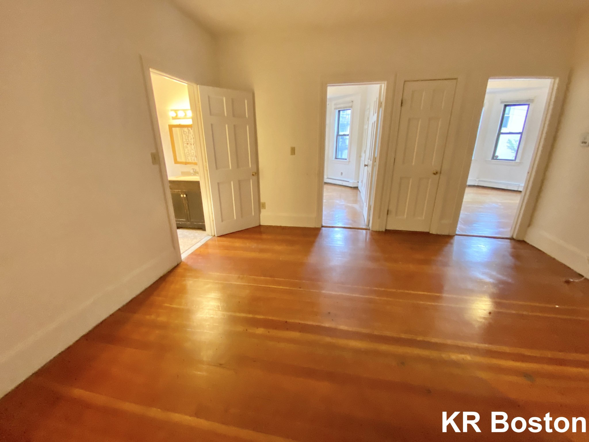 4 bed, 2 bath apartment for rent at 132 Chiswick Rd Unit 1, Brighton