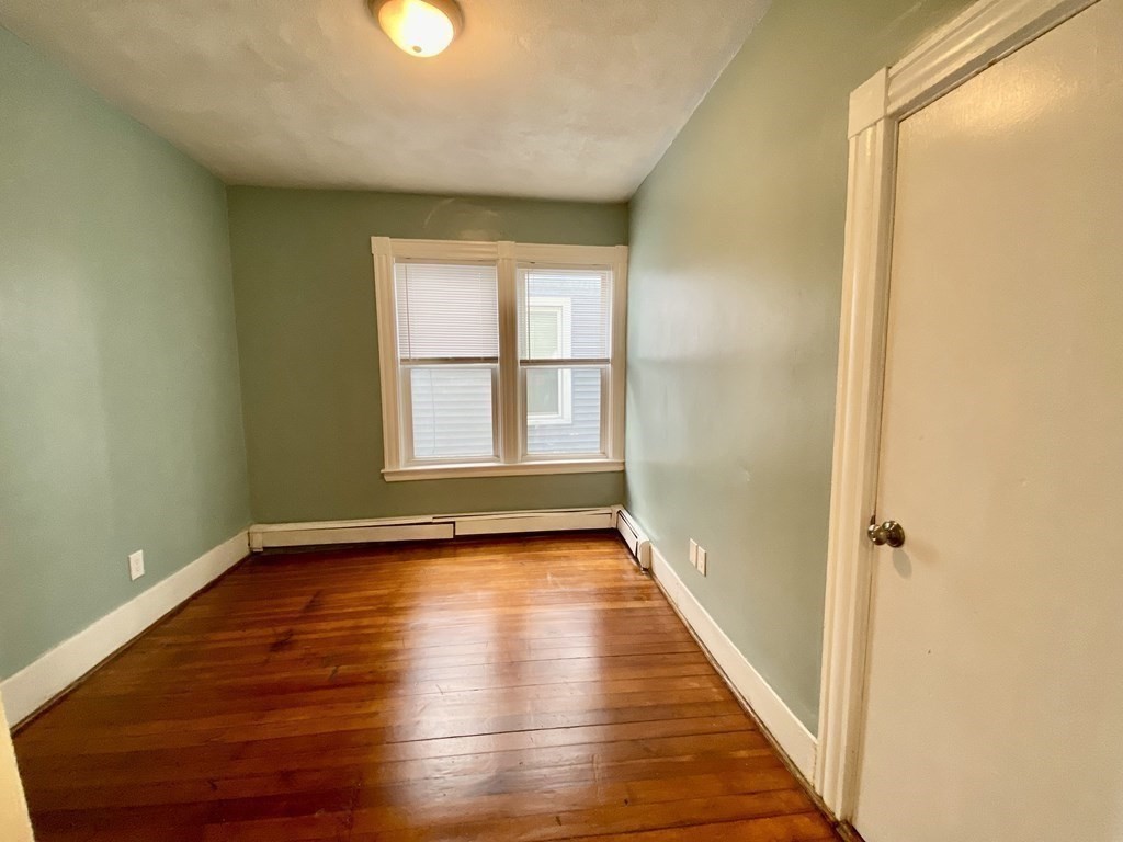 3 bed, 1 bath apartment for rent at 132 Hyde Park Ave Unit 1, Jamaica Plain — photo 10 of 17