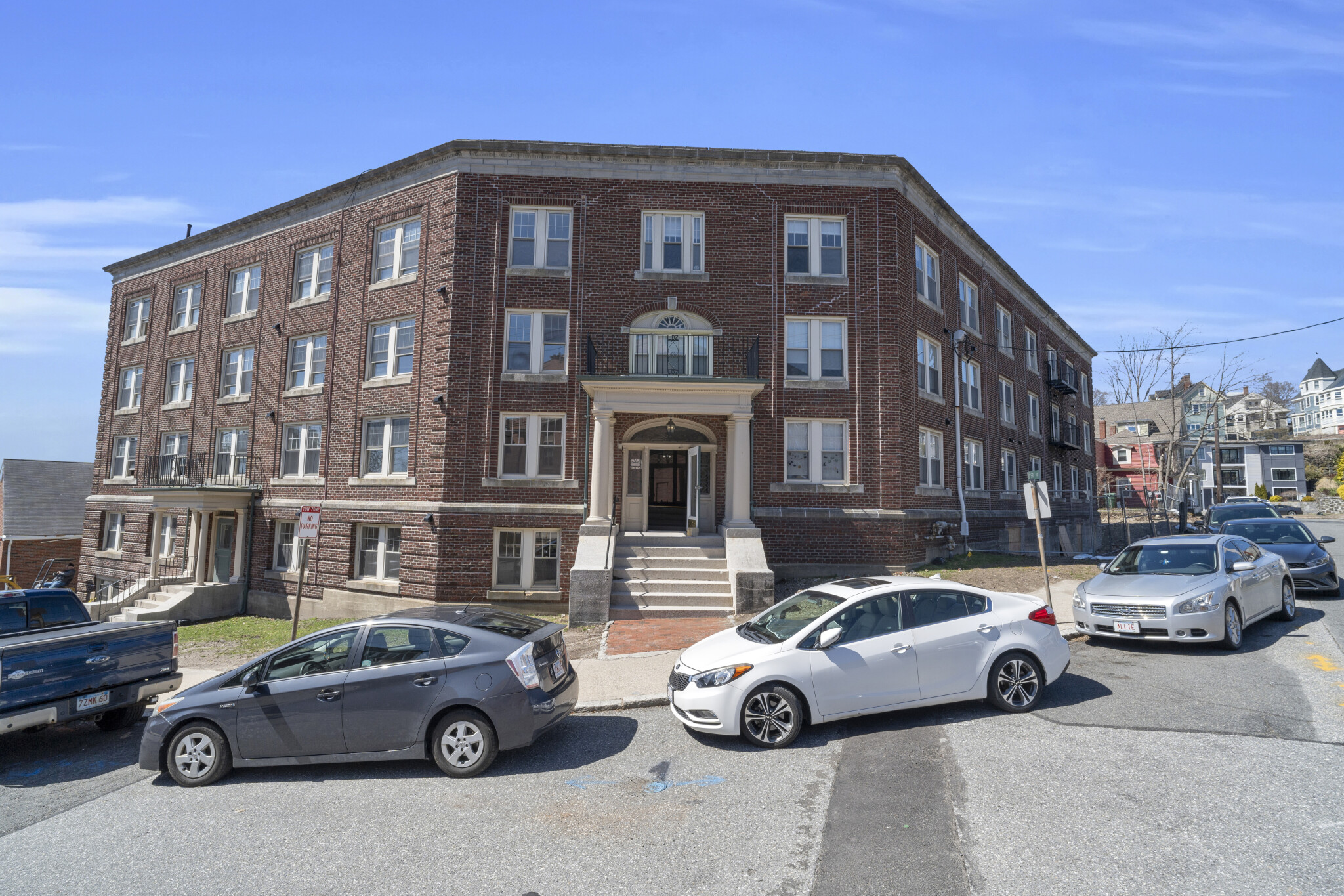 26 Bradlee Rd, Medford