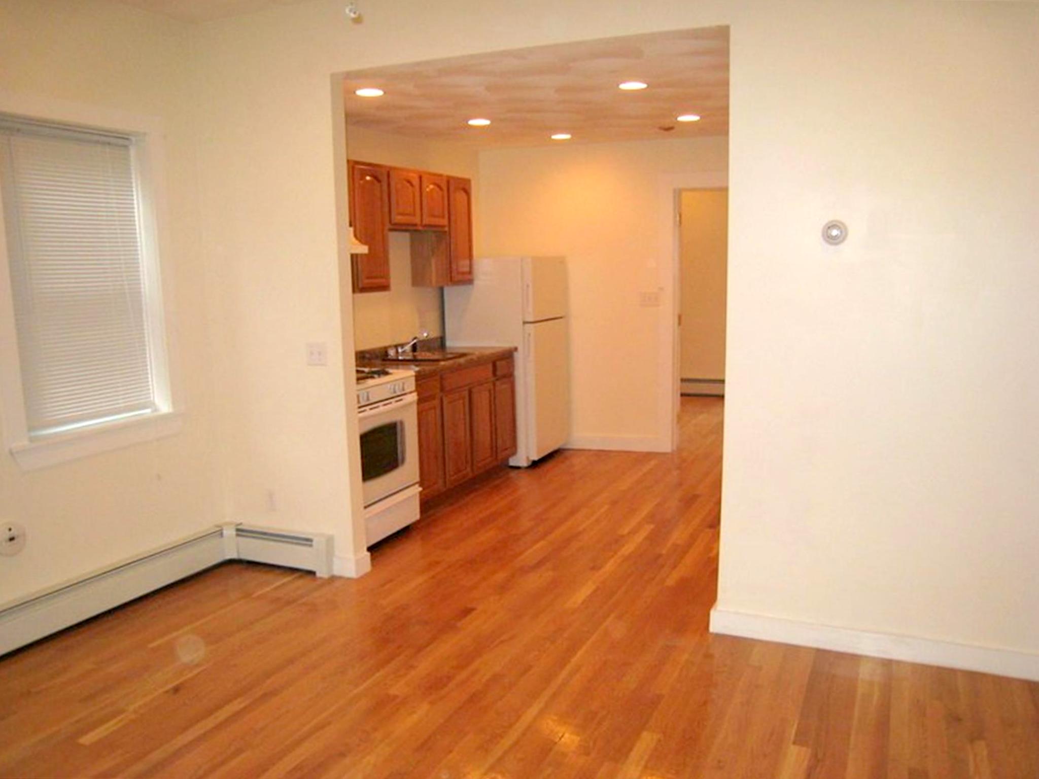 1 bed, 1 bath apartment for rent at 300 Highland Ave Unit 300, Porter Square — photo 4 of 8