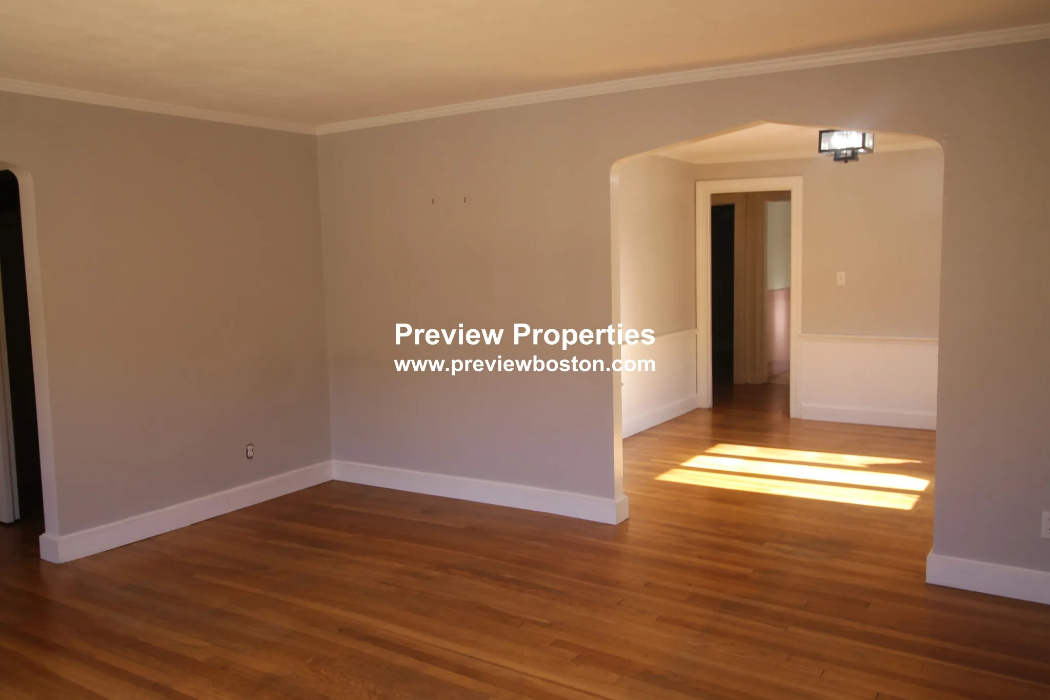 14 Caltha Rd, Oak Square