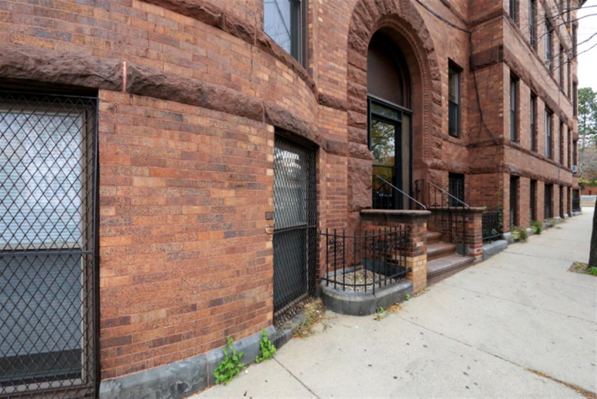 2 bed, 1 bath apartment for rent at 64 Vinal Ave Unit 2A, Union Square — photo 17 of 22