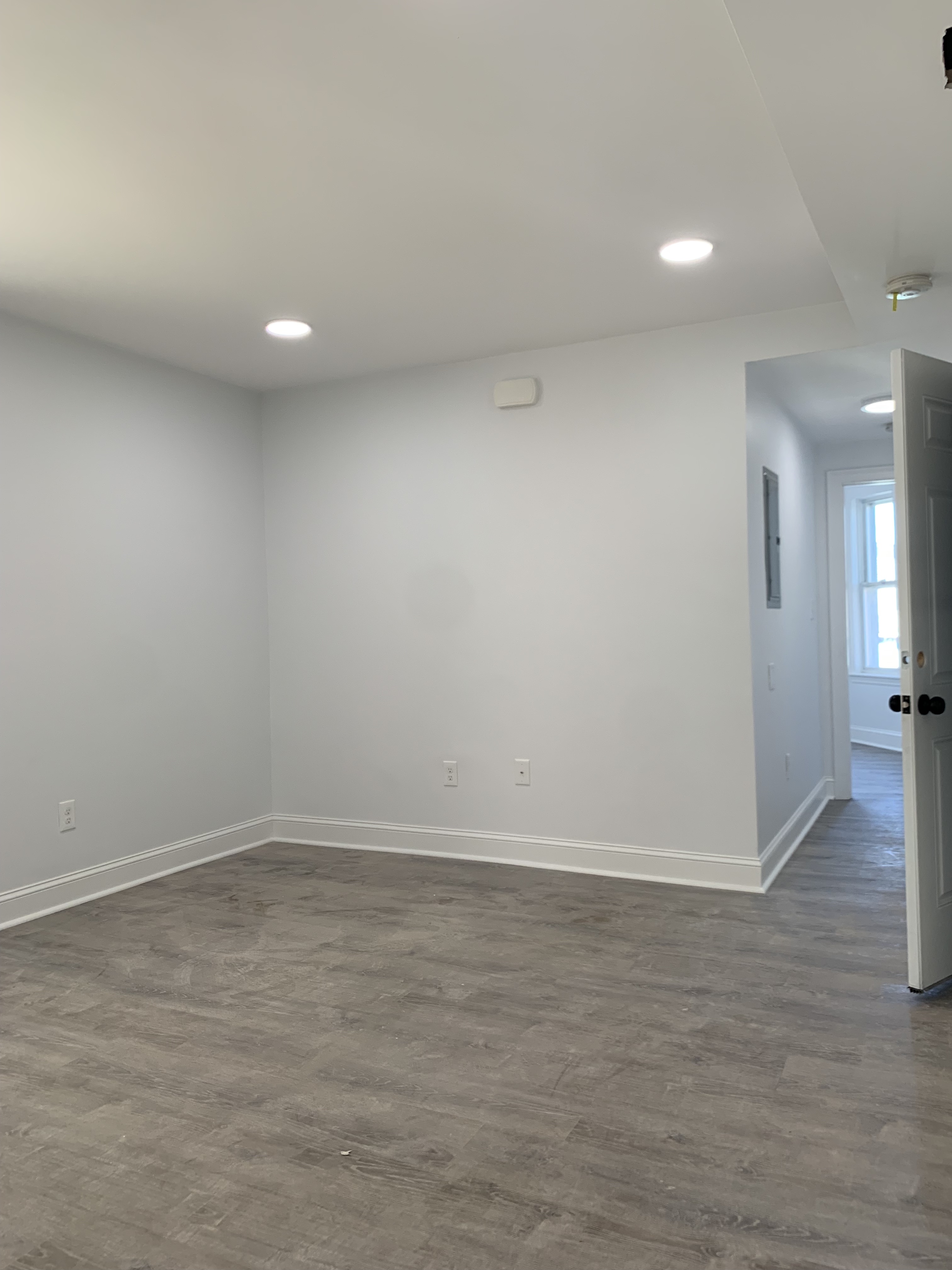 3 bed, 1 bath apartment for rent at 233 Bennington St Unit 3, East Boston — photo 4 of 5