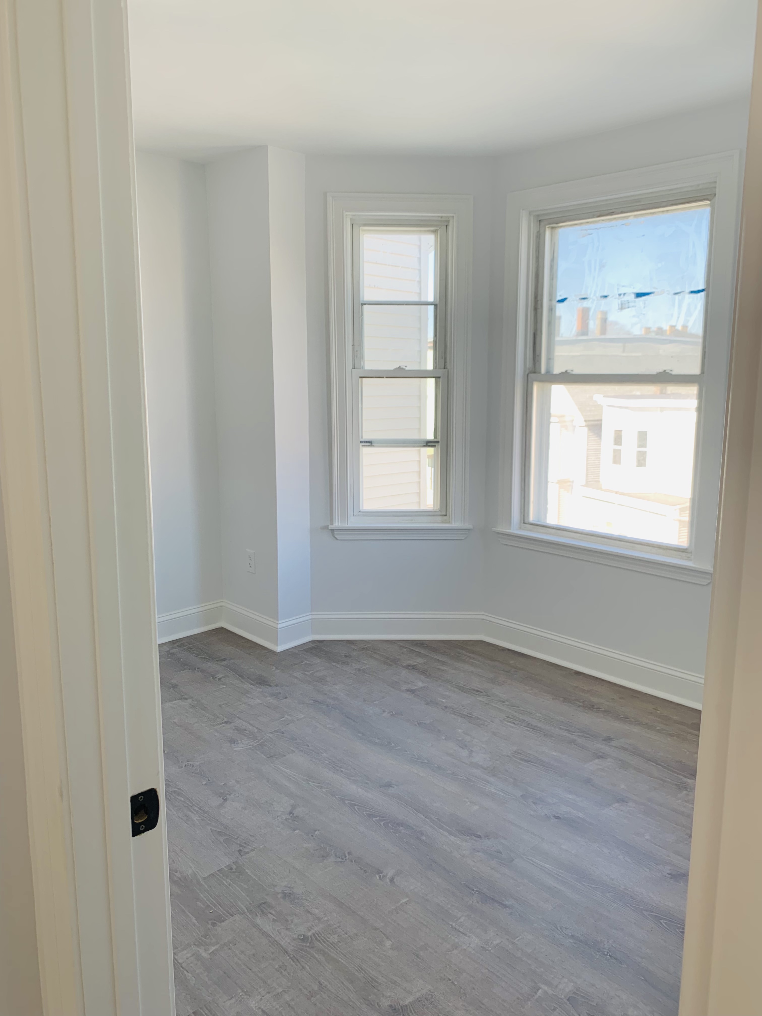 3 bed, 1 bath apartment for rent at 233 Bennington St Unit 3, East Boston — photo 2 of 5