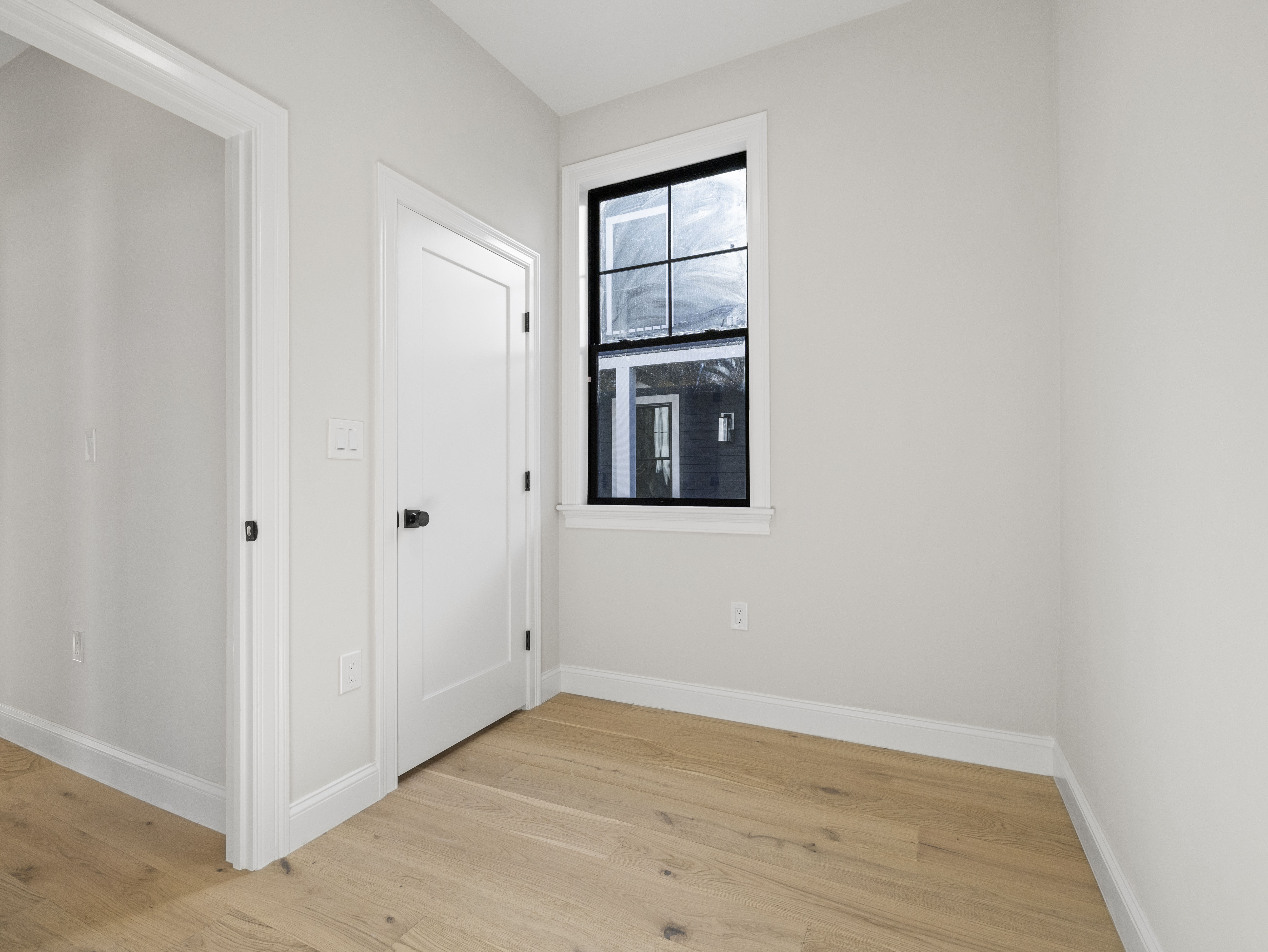 48R Woodward St, South Boston