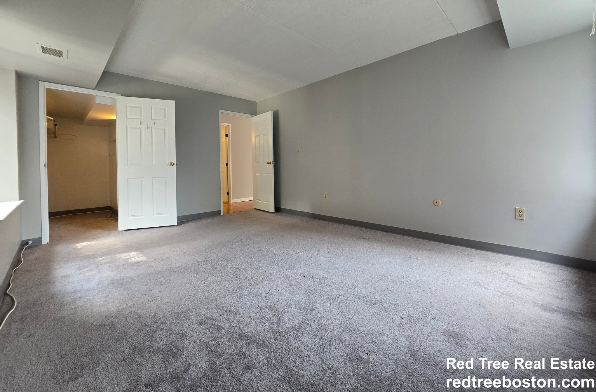 1243 Beacon St, Coolidge Corner