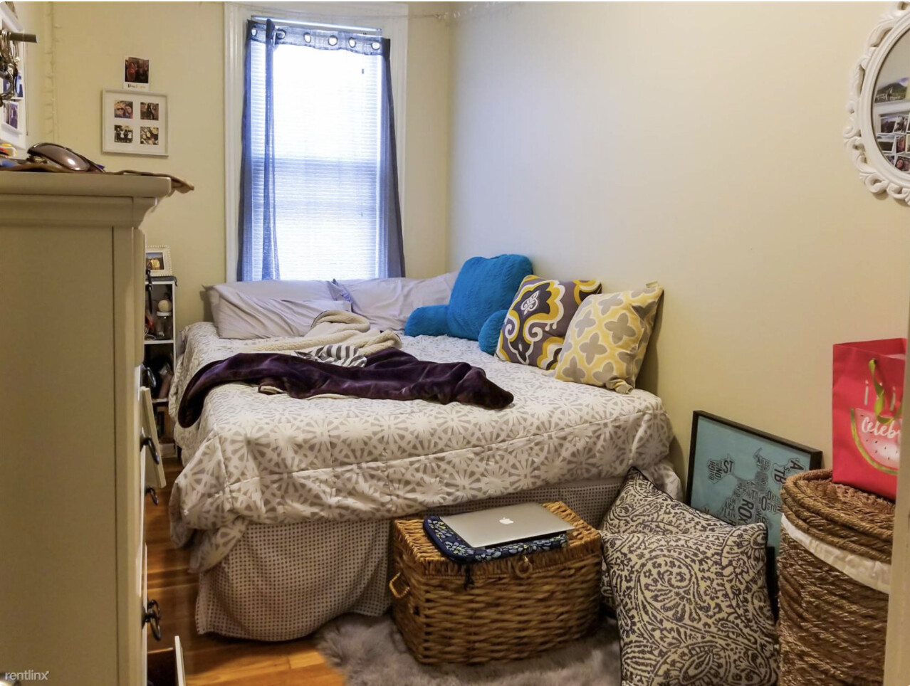 3 bed, 1 bath apartment for rent at 2 Wyman Pl Unit 11, Jamaica Plain — photo 8 of 21