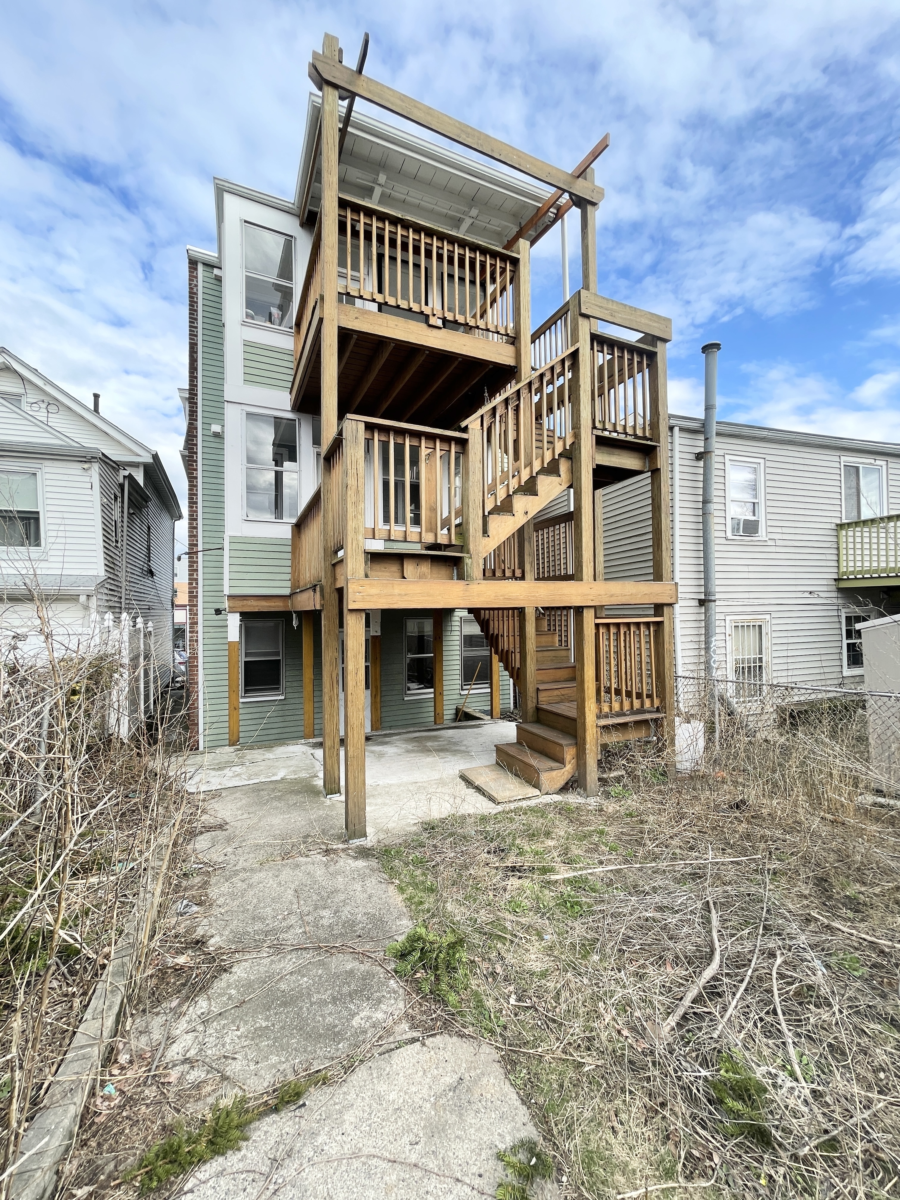 3 bed, 1 bath apartment for rent at 2 Wyman Pl Unit 11, Jamaica Plain — photo 2 of 21