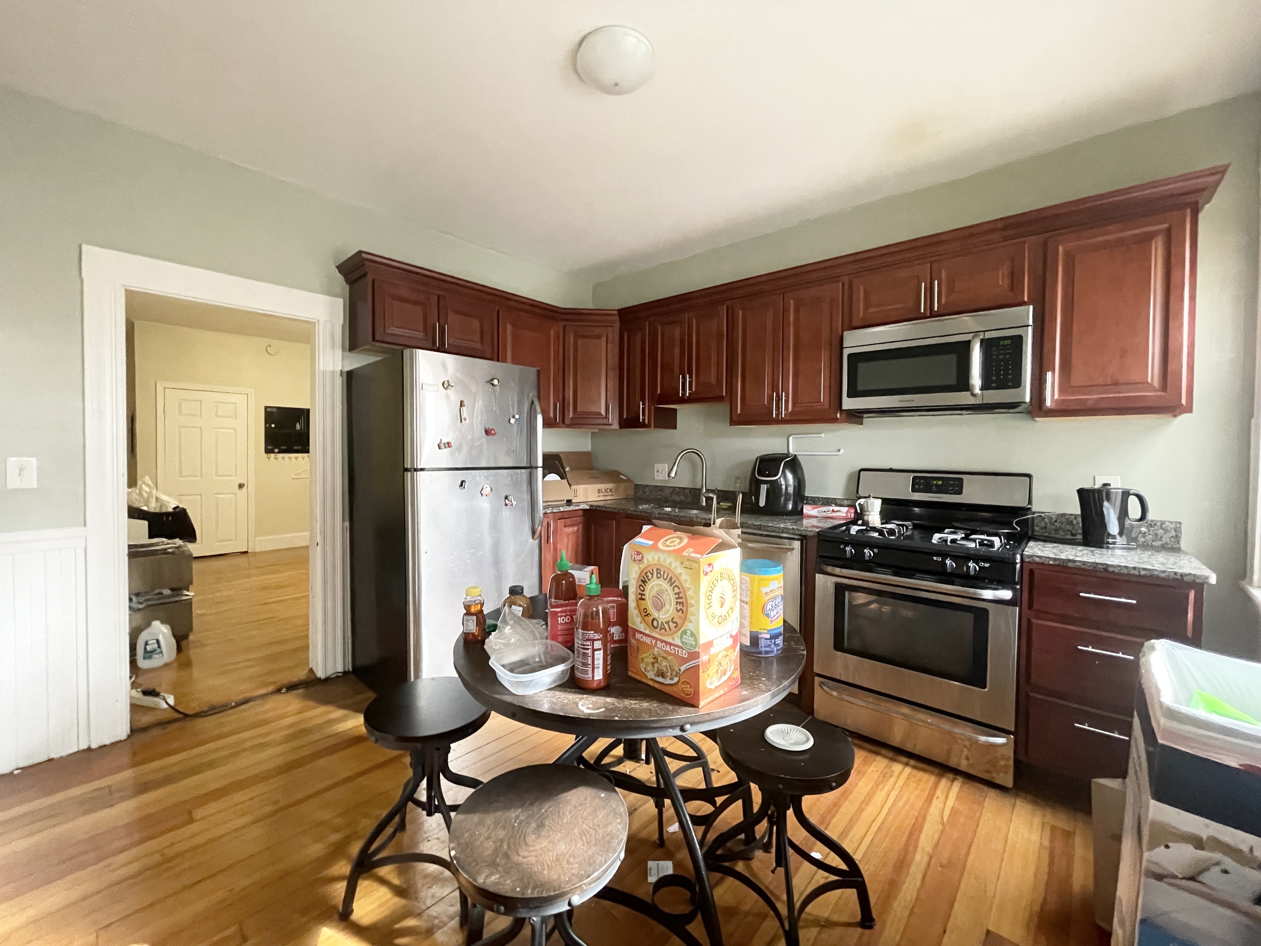 3 bed, 1 bath apartment for rent at 2 Wyman Pl Unit 11, Jamaica Plain — photo 14 of 21