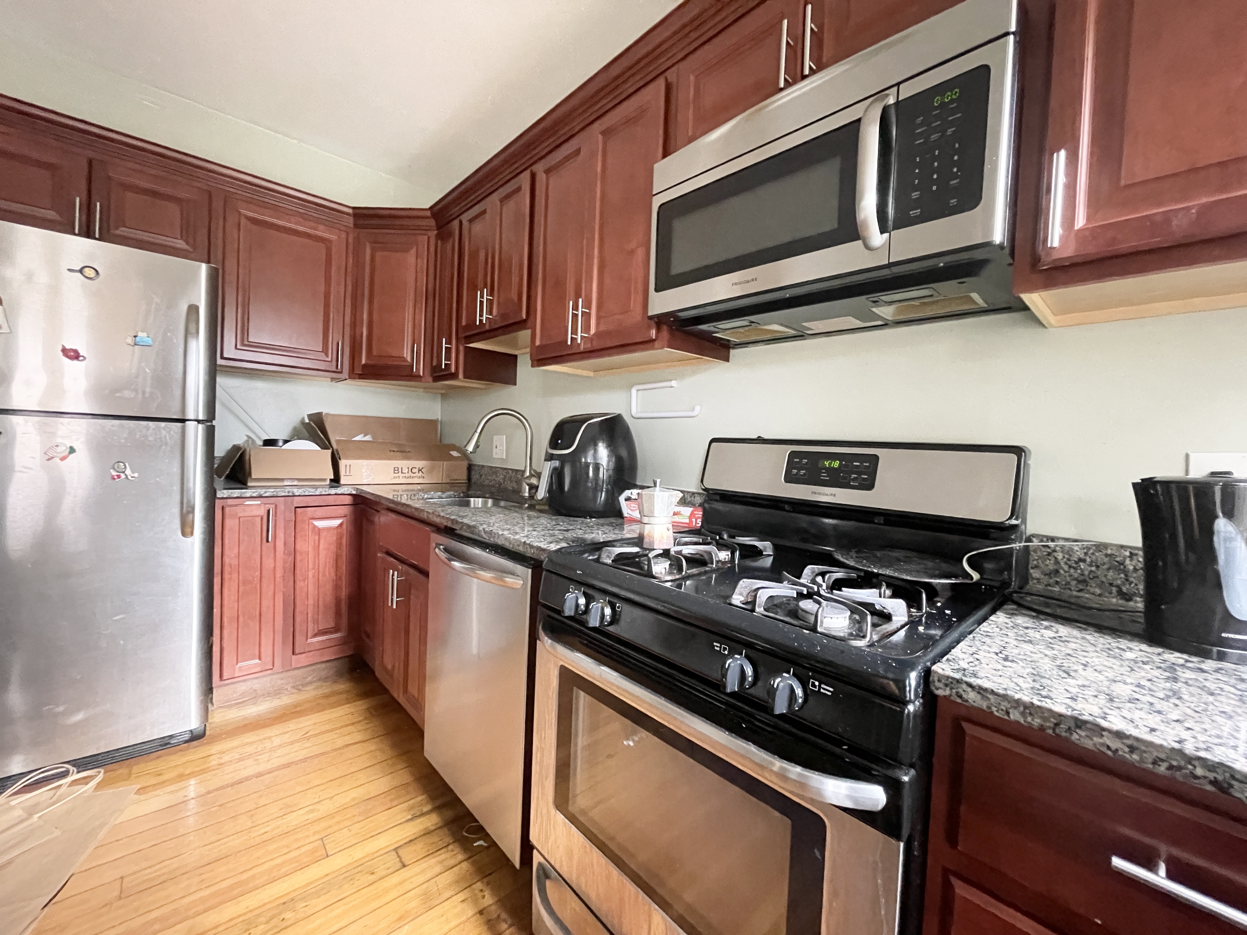 3 bed, 1 bath apartment for rent at 2 Wyman Pl Unit 11, Jamaica Plain — photo 20 of 21