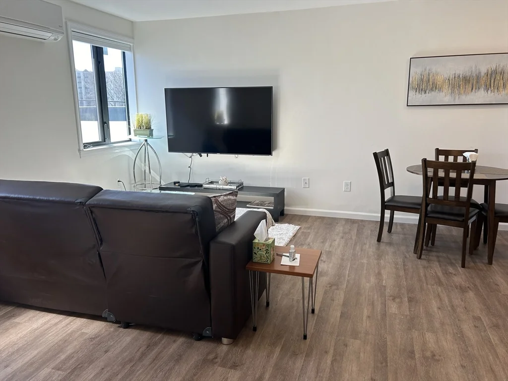 64 Salem St, Medford