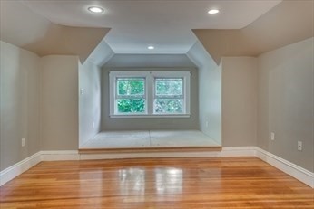 26 Boylston Rd, Newton Highlands