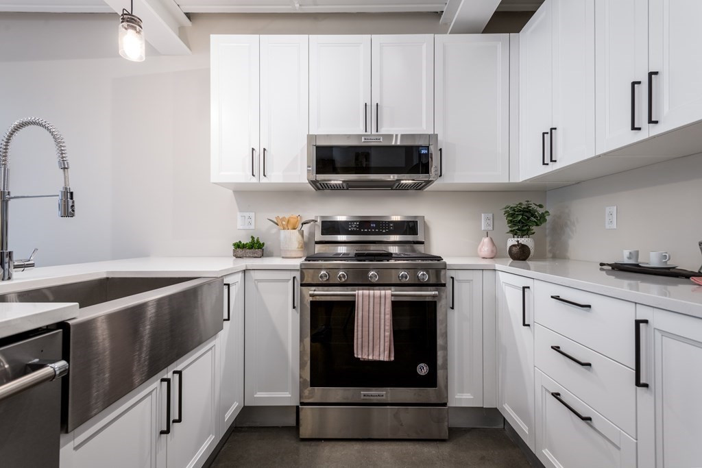 1 bed, 2 bath apartment for rent at 305 Webster Ave Unit 102, Inman Square — photo 5 of 13