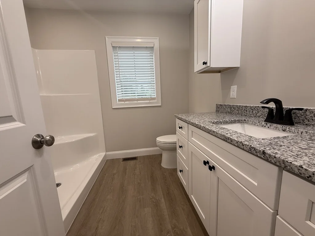 12 Glacier Path, Middleboro