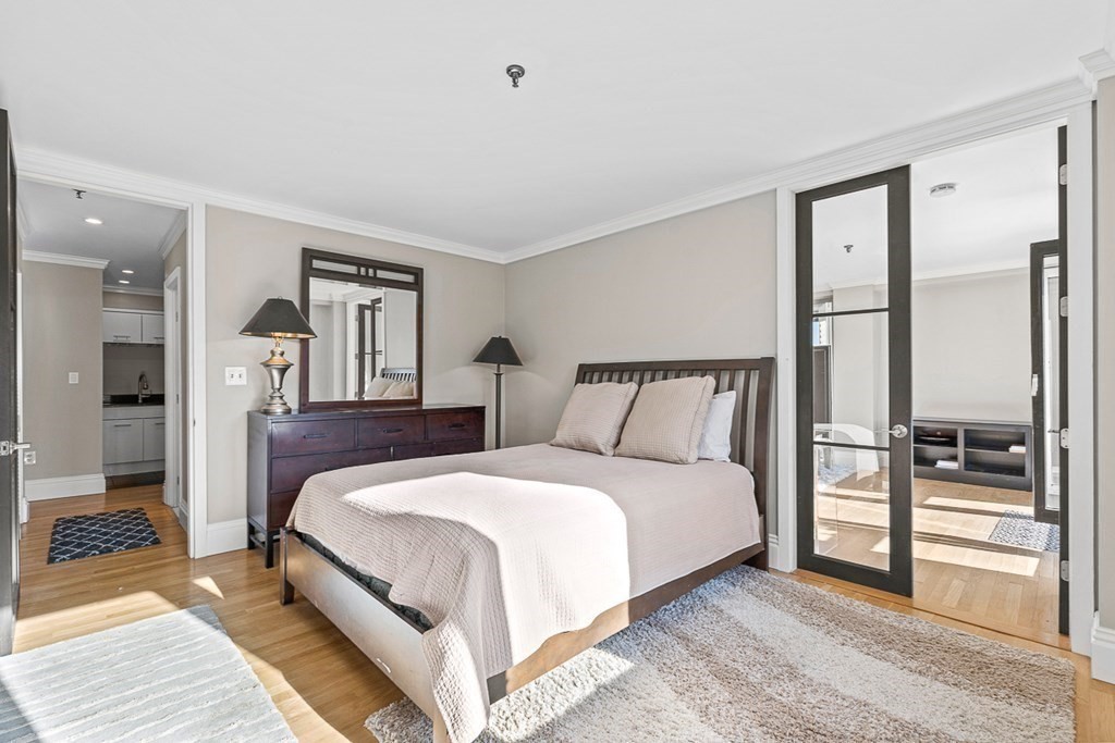 350 North St, Waterfront