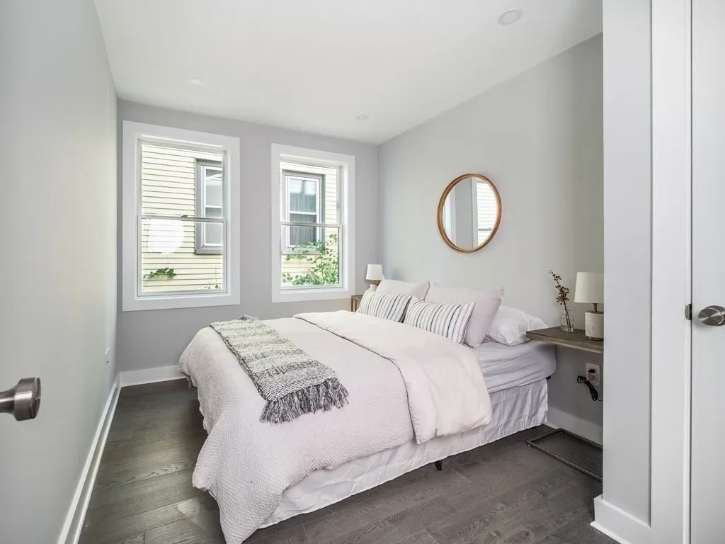 58 Byron St, East Boston