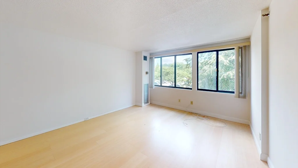 1731 Beacon St, Brookline