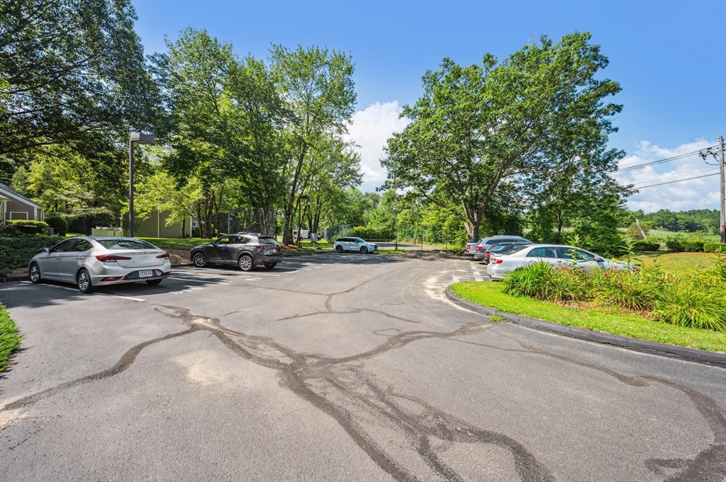 330 Sterling St, West Boylston