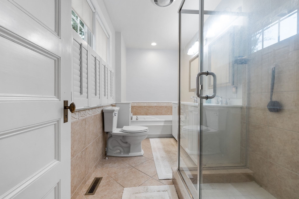 204 Homer St, Newton Center