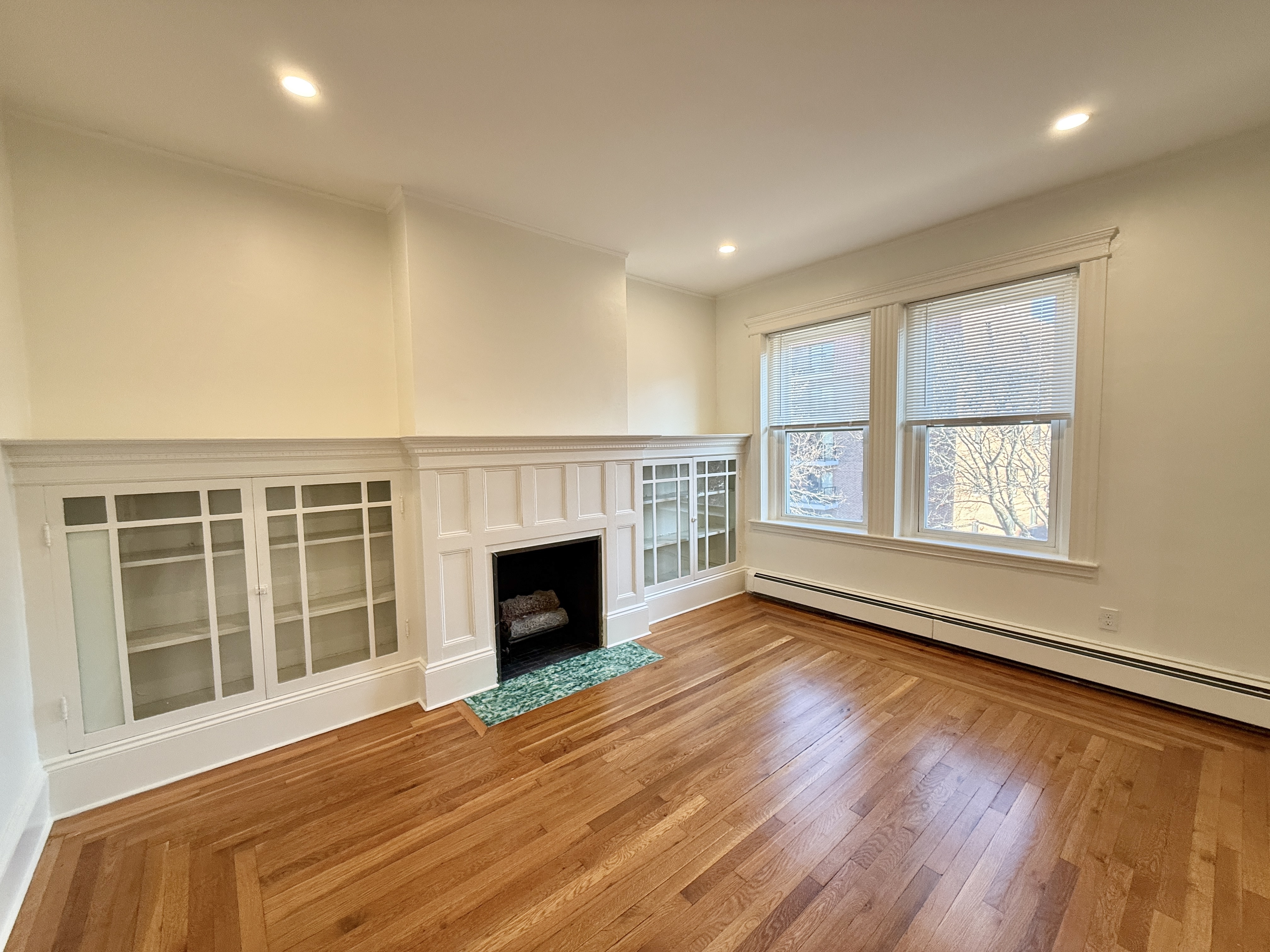 134 Pleasant St, North Brookline