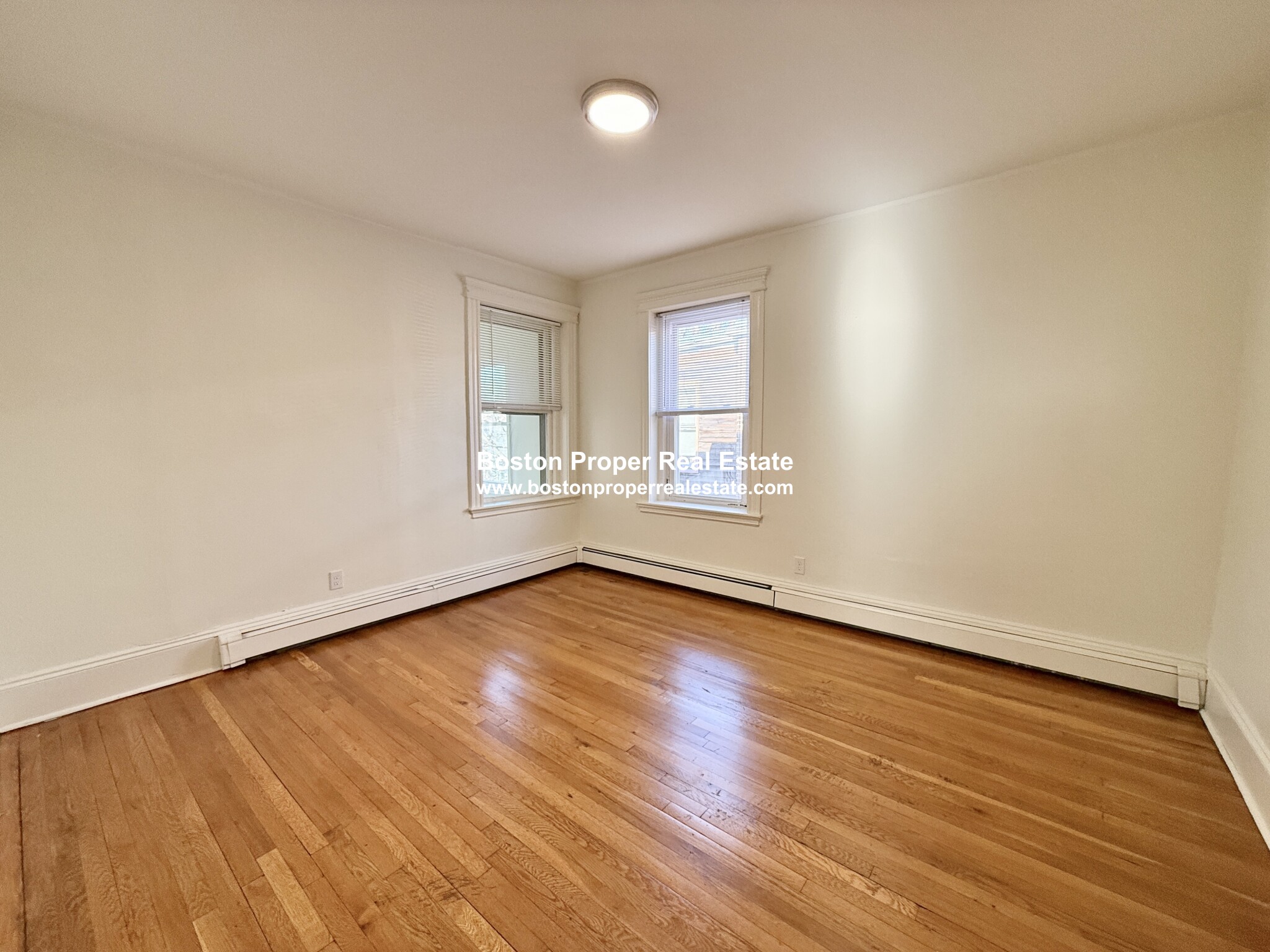 134 Pleasant St, North Brookline