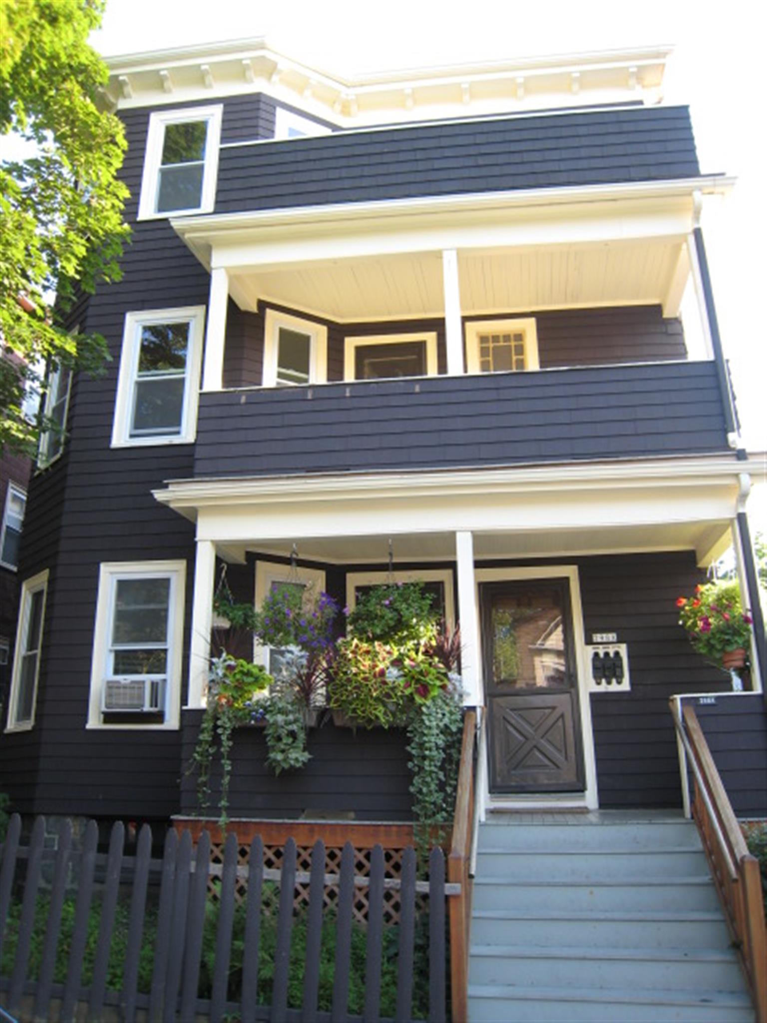 2 bed, 1 bath apartment for rent at 298 Highland Ave, Davis Square — photo 5 of 7
