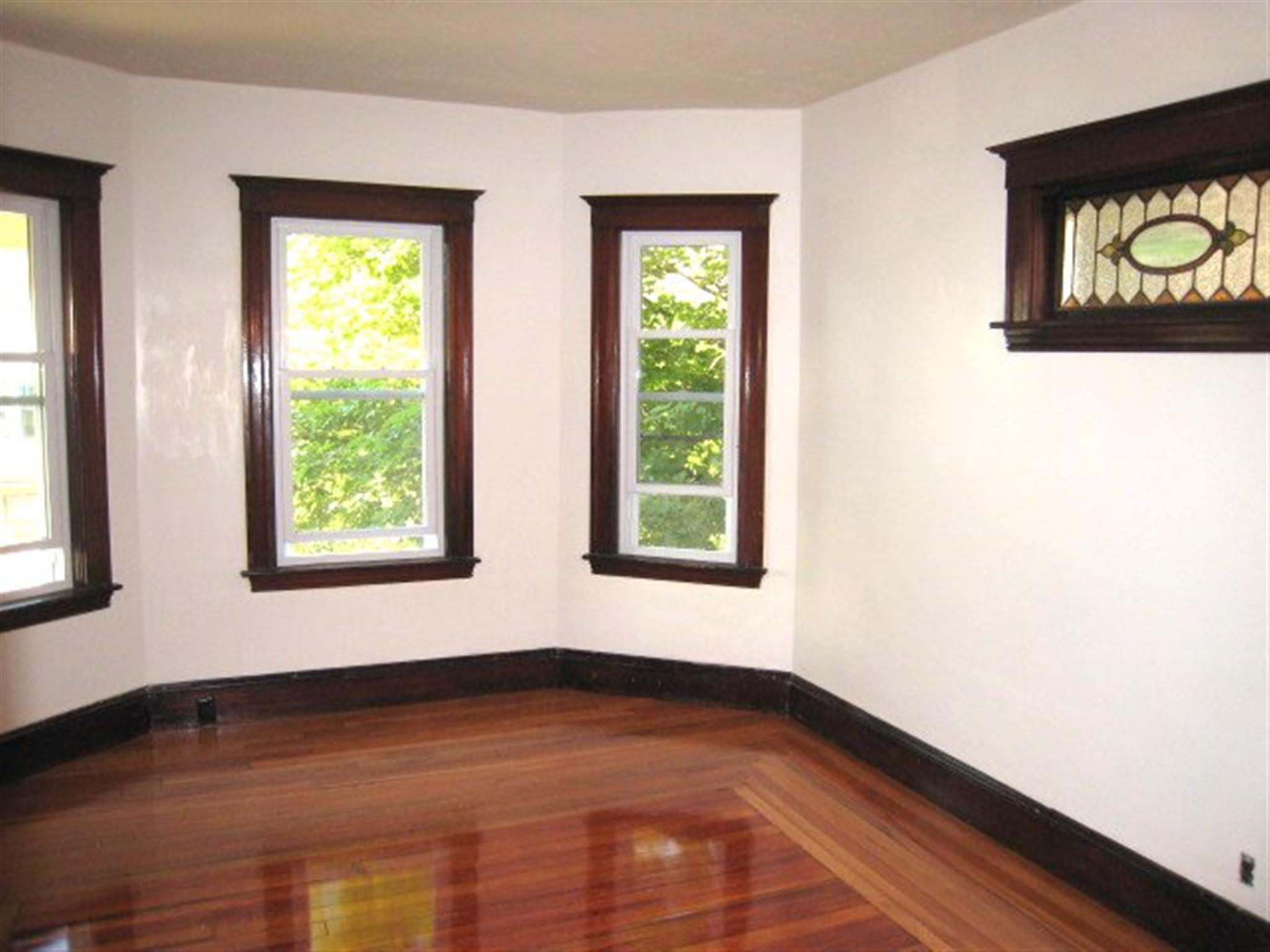 2 bed, 1 bath apartment for rent at 298 Highland Ave Unit 2, Davis Square — photo 2 of 7