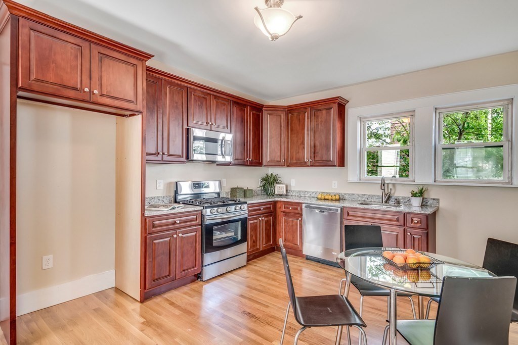 48 Ashland St, Malden