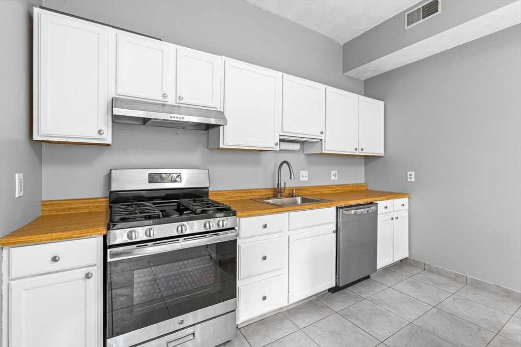 37 Munroe St, Somerville