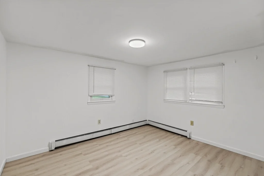 323 Flagg St, Bridgewater