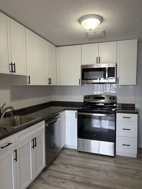 685 Moody St, Waltham