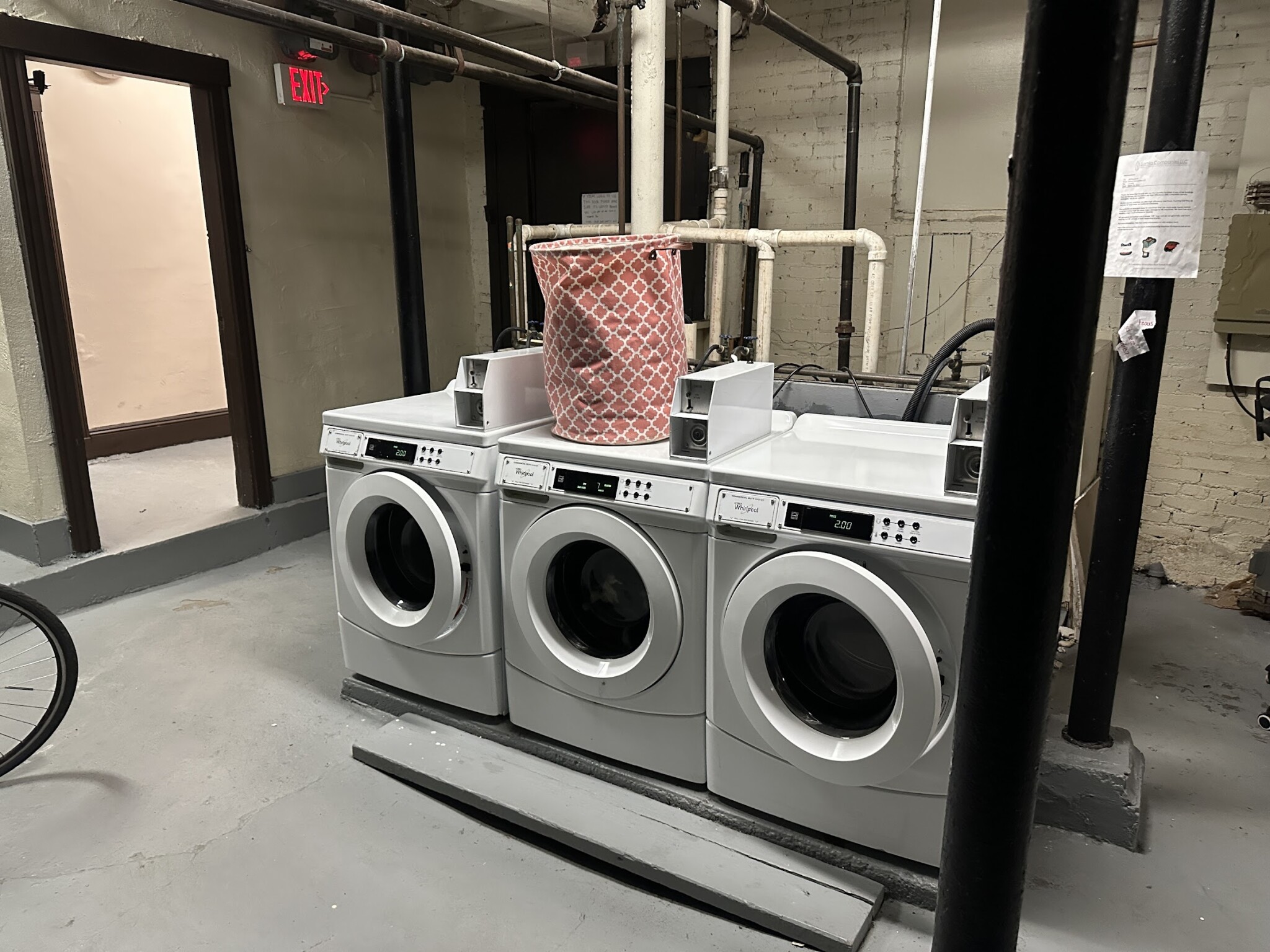 47 Linden St, Allston